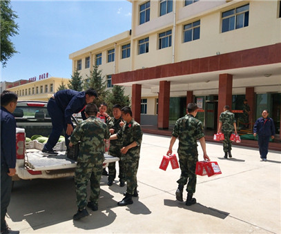 一家親│興海銅鑫慰問部隊官兵，共話軍企團結(jié)魚水情